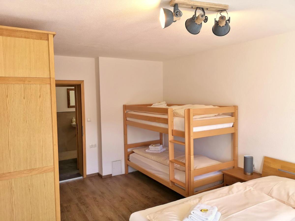 Astoria Appartements オーバーアウ エクステリア 写真
