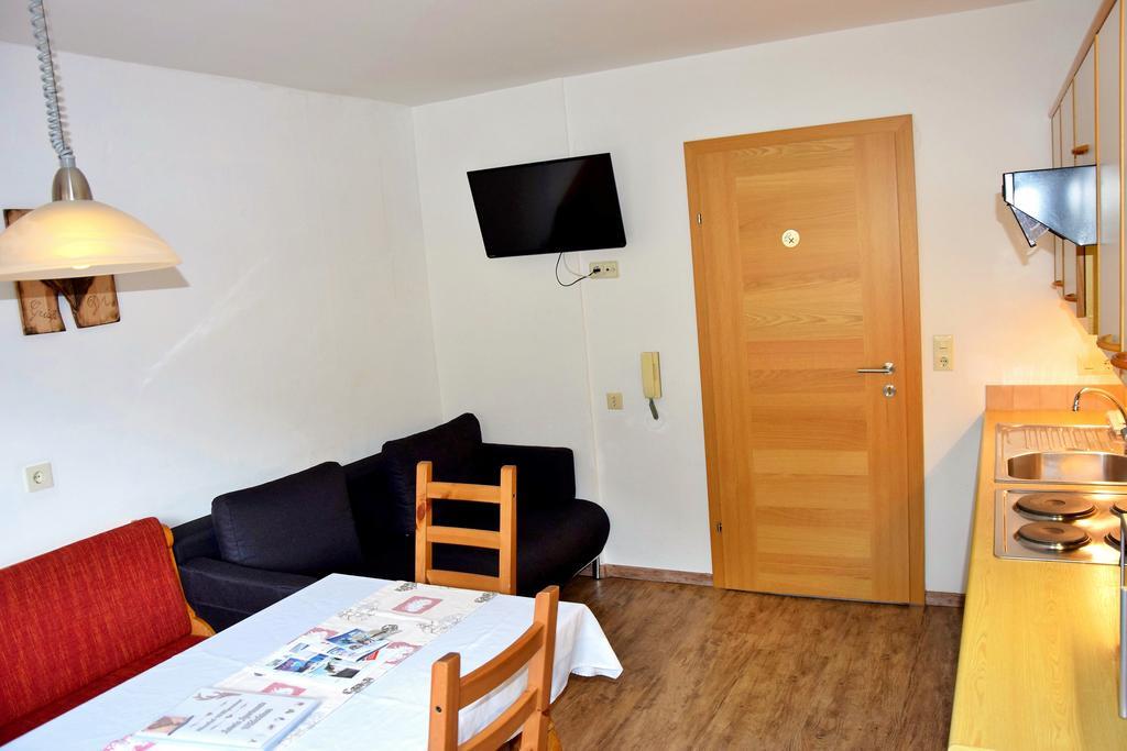 Astoria Appartements オーバーアウ エクステリア 写真