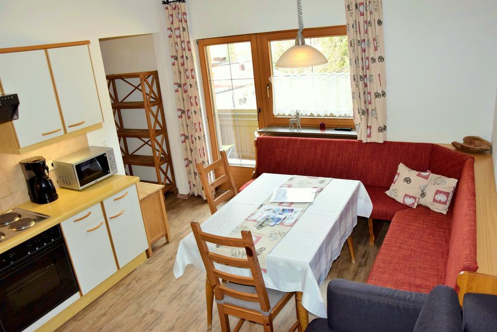 Astoria Appartements オーバーアウ エクステリア 写真
